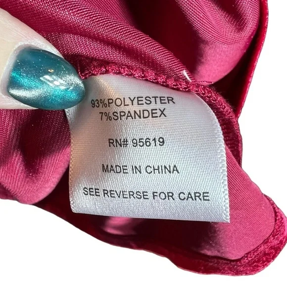 Fever Red Velour Keyhole Cut Out Tunic, Large - Picture 7 of 8